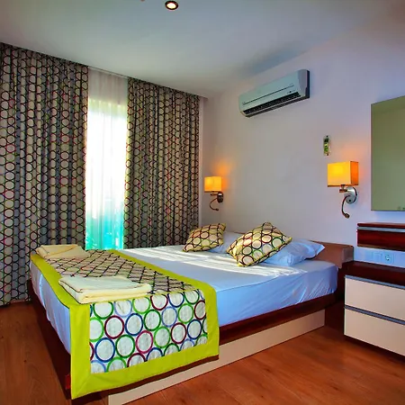 Hotel Garden 3*